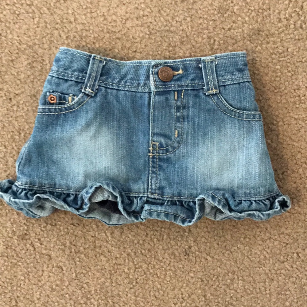 NWOT baby skirt